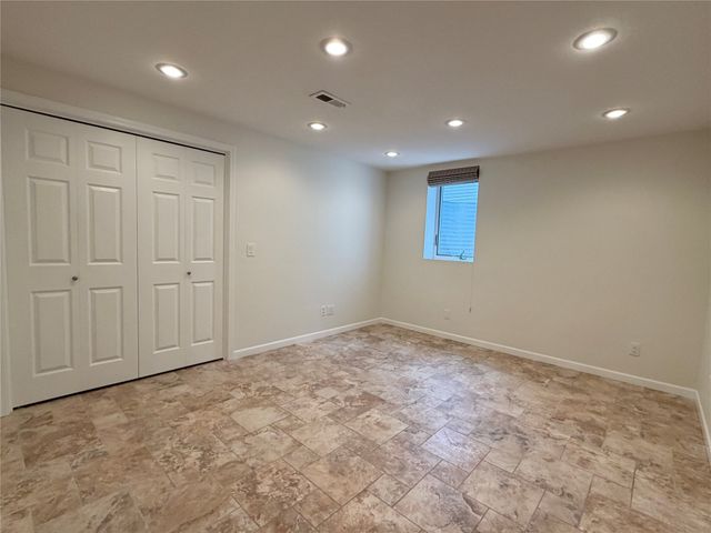 2309 N 7th Avenue Place E, Newton, IA 50208
