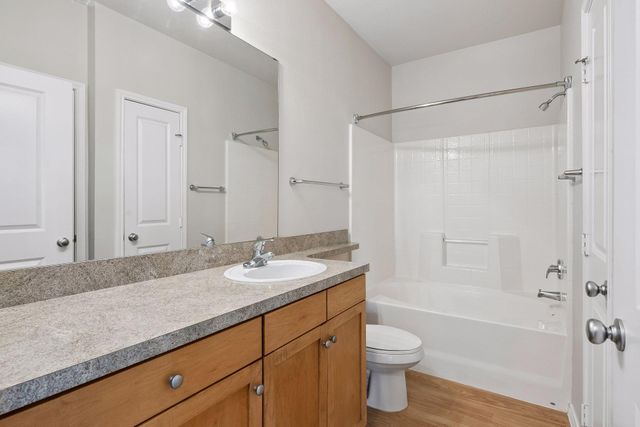 13570 Technology Drive 2319, Eden Prairie, MN 55344
