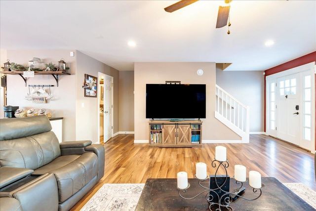 645 W 4TH AVENUE, North Pole, AK 99705