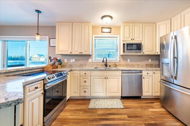 645 W 4TH AVENUE, North Pole, AK 99705