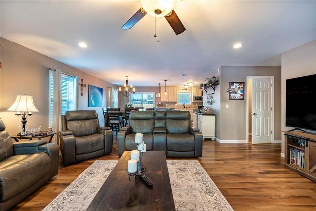 645 W 4TH AVENUE, North Pole, AK 99705