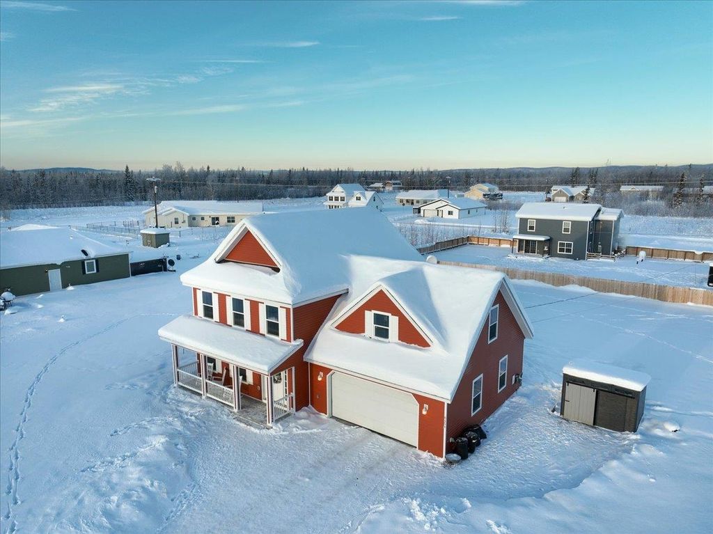 645 W 4TH AVENUE, North Pole, AK 99705
