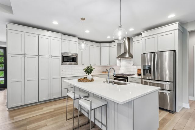 14415 Sheridan Avenue, Urbandale, IA 50323