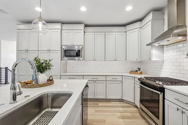 14415 Sheridan Avenue, Urbandale, IA 50323