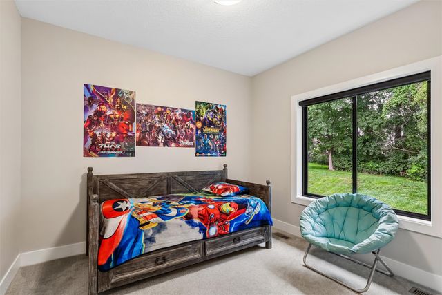 14415 Sheridan Avenue, Urbandale, IA 50323
