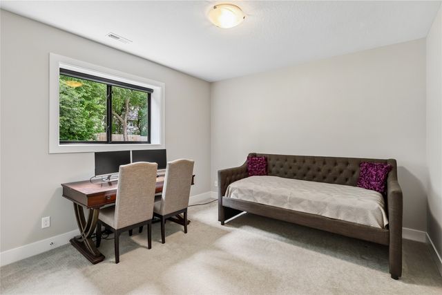 14415 Sheridan Avenue, Urbandale, IA 50323