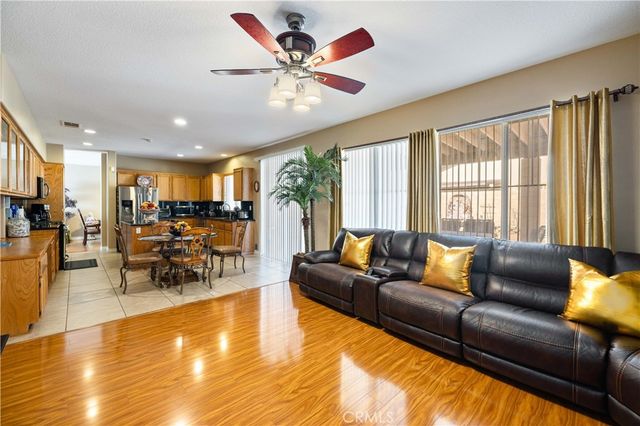 39243 Nicole Drive, Palmdale, CA 93551