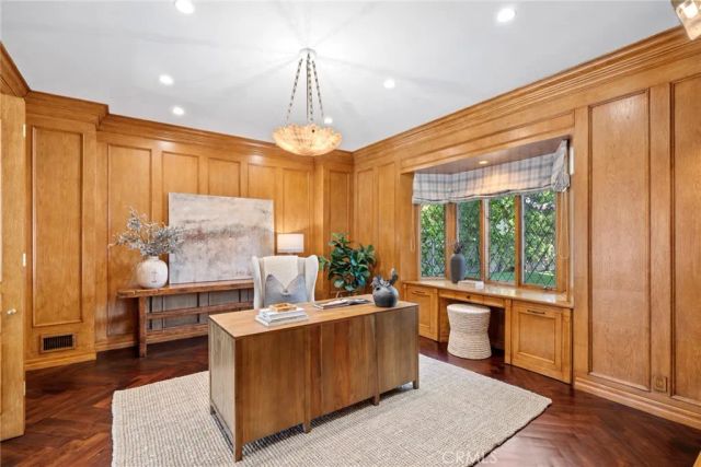 1 Cypress Point Lane, Newport Beach, CA 92660