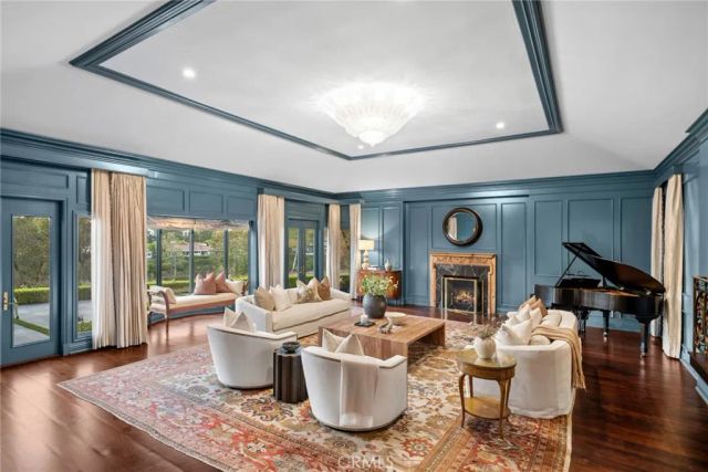 1 Cypress Point Lane, Newport Beach, CA 92660