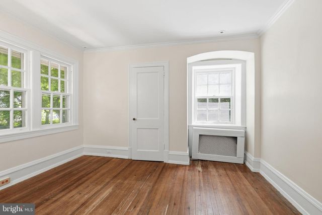 6711 LINCOLN DR, Philadelphia, PA 19119