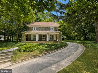 6711 LINCOLN DR, Philadelphia, PA 19119