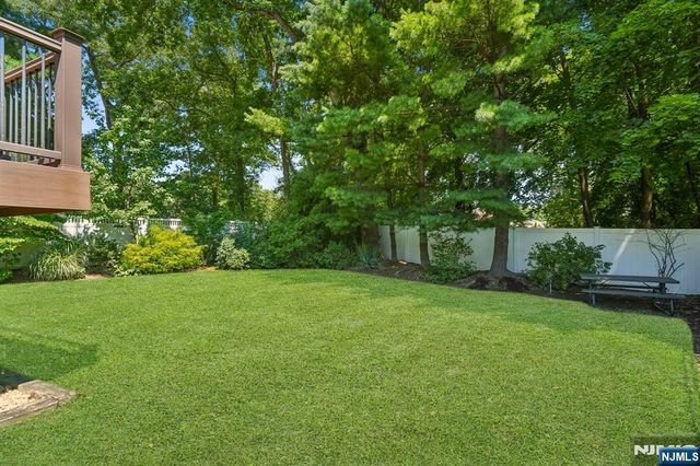 87 Irving Avenue, Englewood Cliffs, NJ 07632