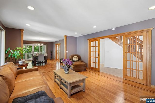 87 Irving Avenue, Englewood Cliffs, NJ 07632