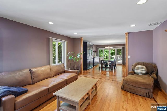 87 Irving Avenue, Englewood Cliffs, NJ 07632