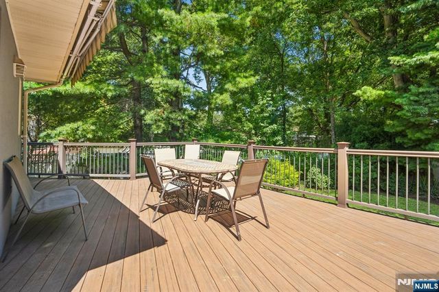 87 Irving Avenue, Englewood Cliffs, NJ 07632