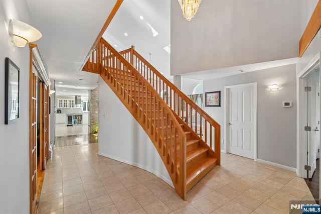 87 Irving Avenue, Englewood Cliffs, NJ 07632
