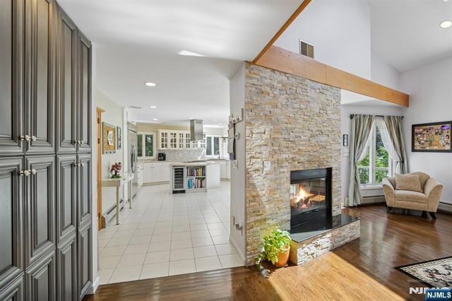 87 Irving Avenue, Englewood Cliffs, NJ 07632