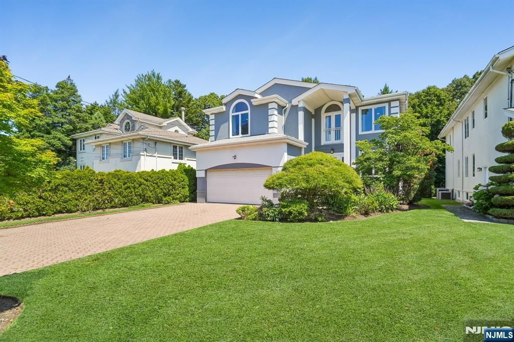 87 Irving Avenue, Englewood Cliffs, NJ 07632