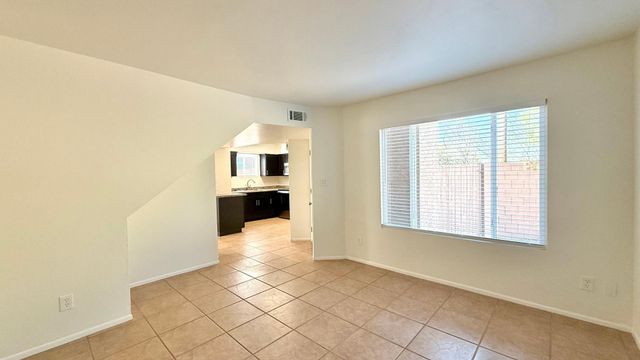 1712 E Pepper Circle 3, Mesa, AZ 85203