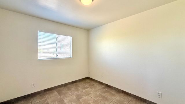1712 E Pepper Circle 3, Mesa, AZ 85203