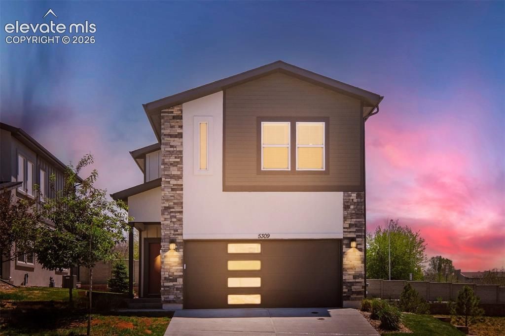 5309 Sky Top Lane, Colorado Springs, CO 80918