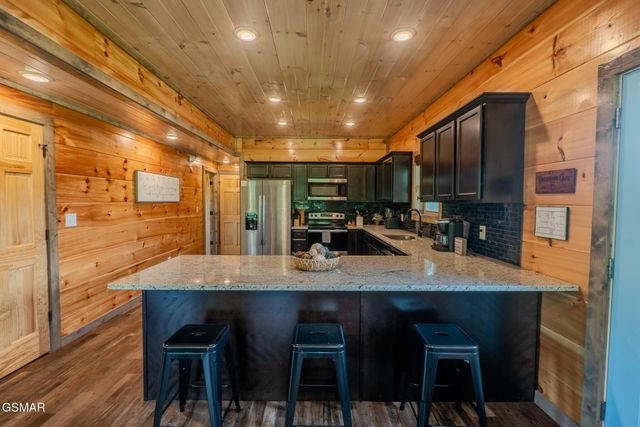 242 Lily Jo Way, Sevierville, TN 37876