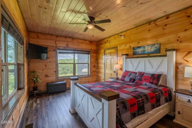 242 Lily Jo Way, Sevierville, TN 37876