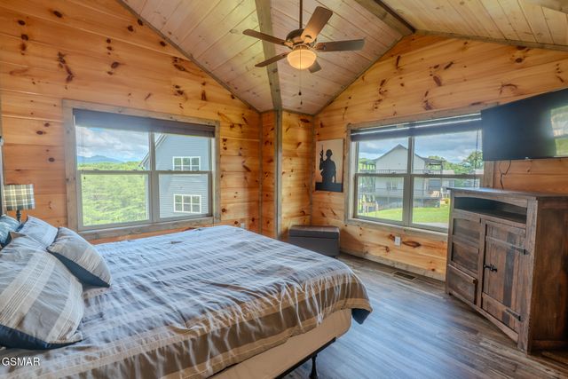 242 Lily Jo Way, Sevierville, TN 37876