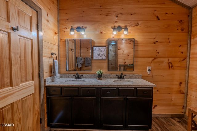 242 Lily Jo Way, Sevierville, TN 37876