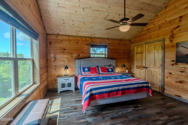 242 Lily Jo Way, Sevierville, TN 37876