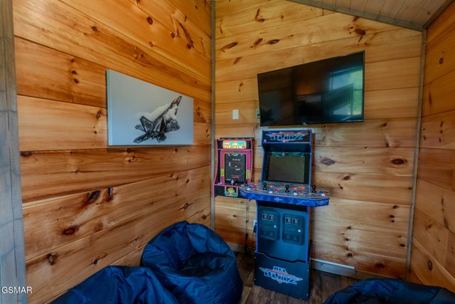 242 Lily Jo Way, Sevierville, TN 37876