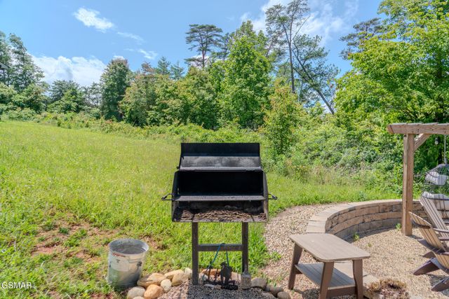 242 Lily Jo Way, Sevierville, TN 37876