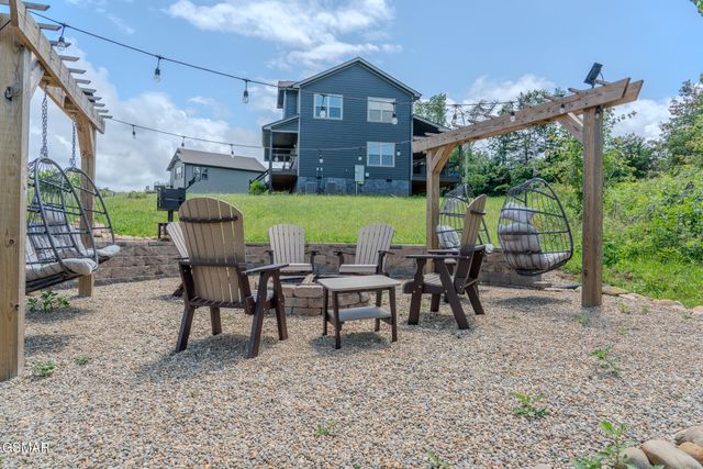 242 Lily Jo Way, Sevierville, TN 37876