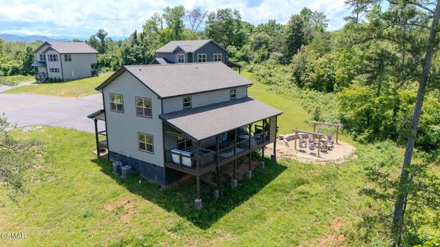 242 Lily Jo Way, Sevierville, TN 37876