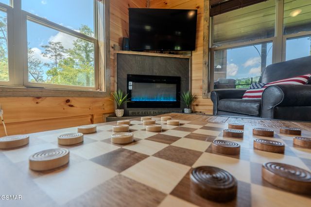 242 Lily Jo Way, Sevierville, TN 37876