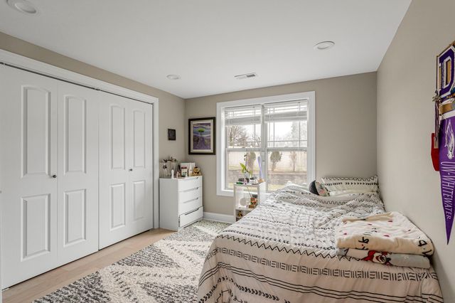 411 Provence Court, Lisle, IL 60532