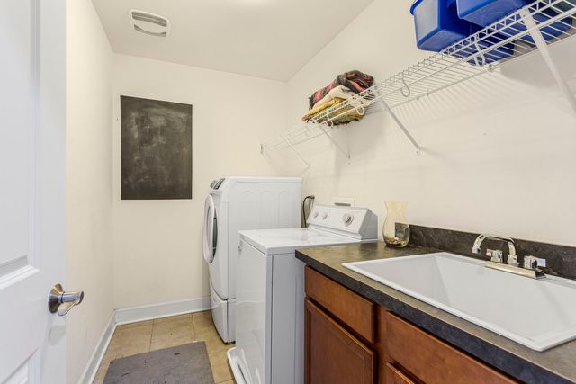 411 Provence Court, Lisle, IL 60532