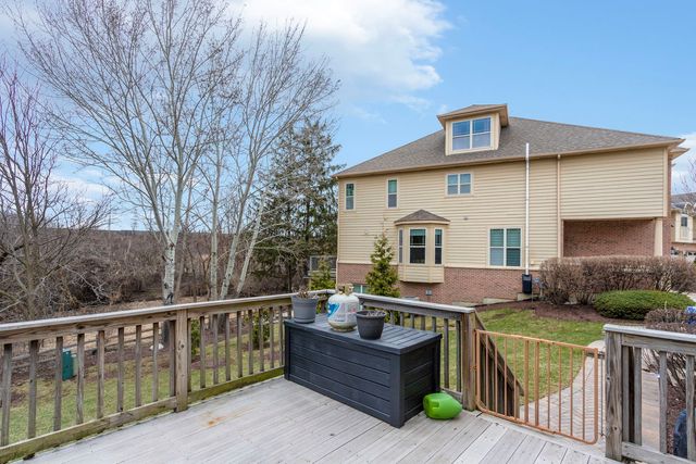 411 Provence Court, Lisle, IL 60532