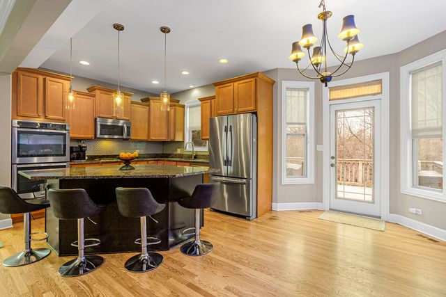 411 Provence Court, Lisle, IL 60532