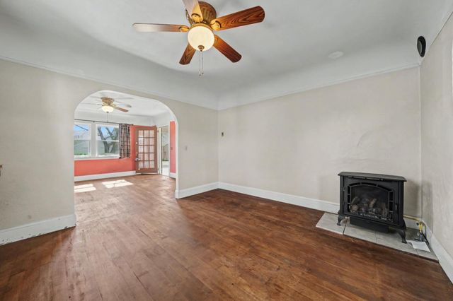 11 Welch Ln, Ione, CA 95640