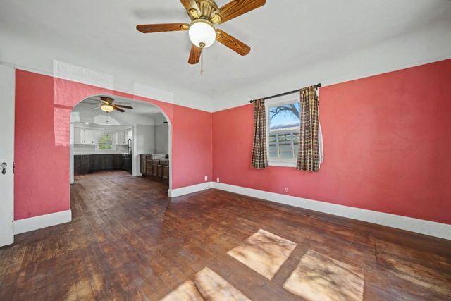 11 Welch Ln, Ione, CA 95640