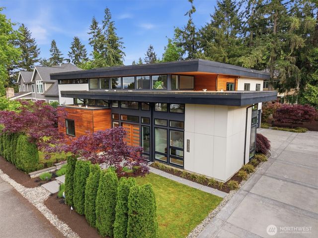 16323 NE 44th Court, Redmond, WA 98052