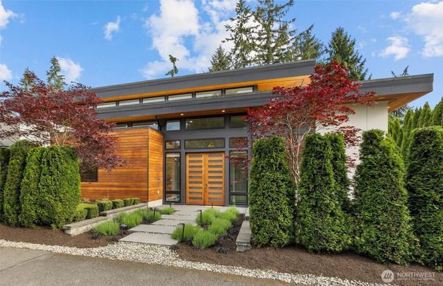 16323 NE 44th Court, Redmond, WA 98052