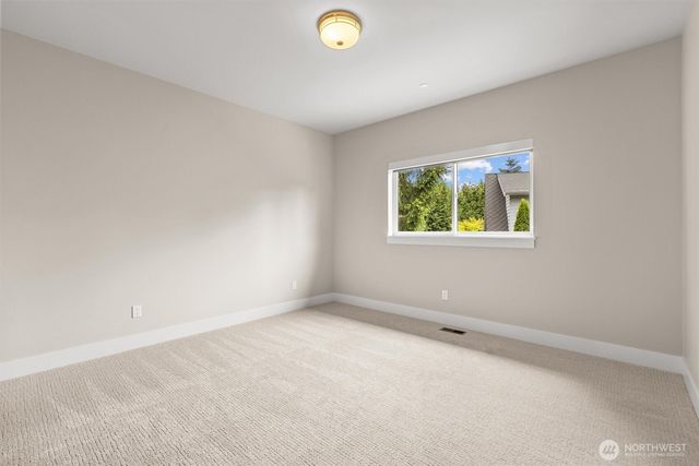16323 NE 44th Court, Redmond, WA 98052