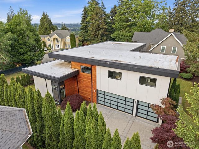 16323 NE 44th Court, Redmond, WA 98052