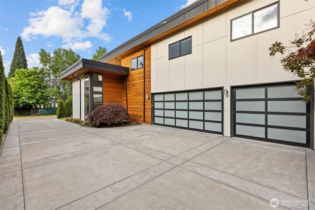 16323 NE 44th Court, Redmond, WA 98052