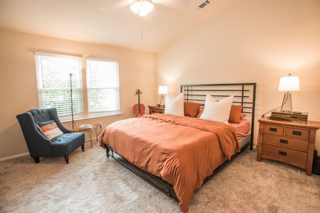 3213 Candace St, Carmichael, CA 95608