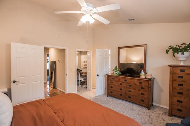 3213 Candace St, Carmichael, CA 95608