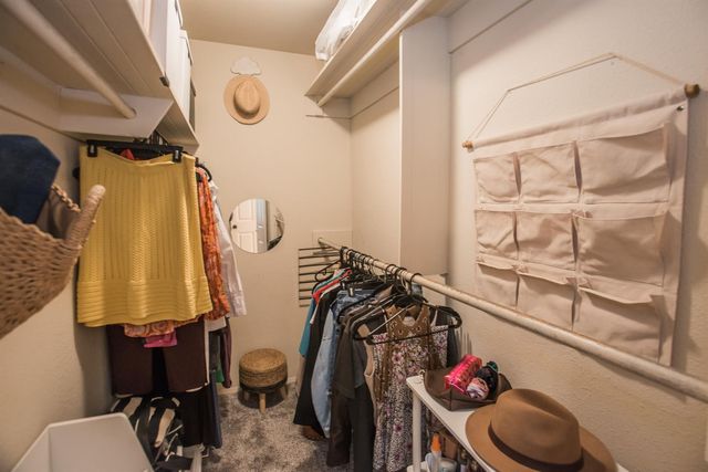 3213 Candace St, Carmichael, CA 95608