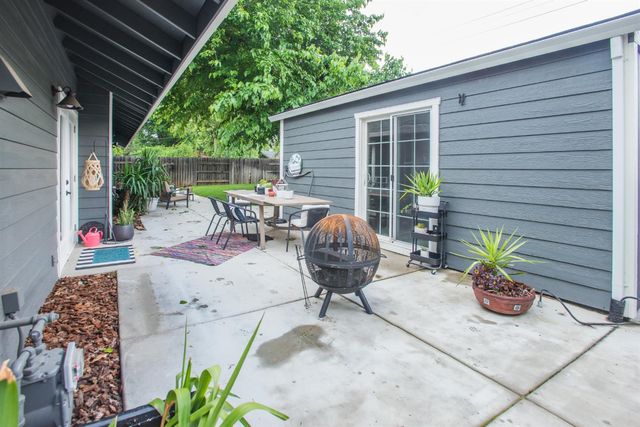 3213 Candace St, Carmichael, CA 95608